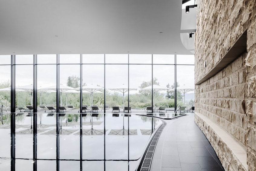 Indoor Infinity Pool